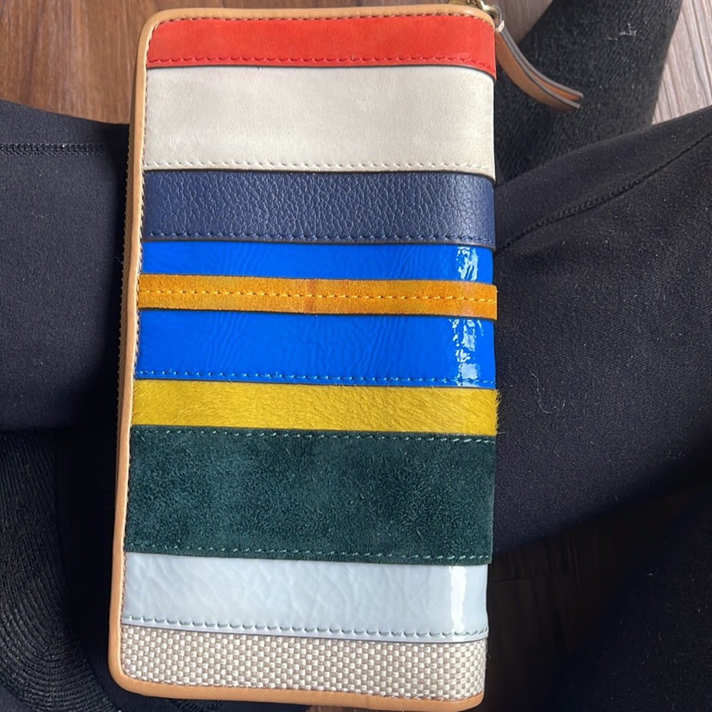 Tory Burch Balloon Stripe Continental Wallet - Picture 13 of 14